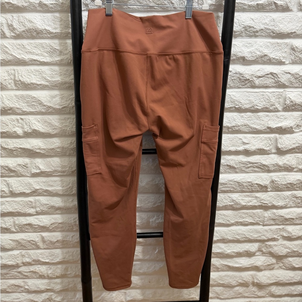 Avalanche Rust-Brown High-Rise Cargo Leggings - Picture 2 of 3